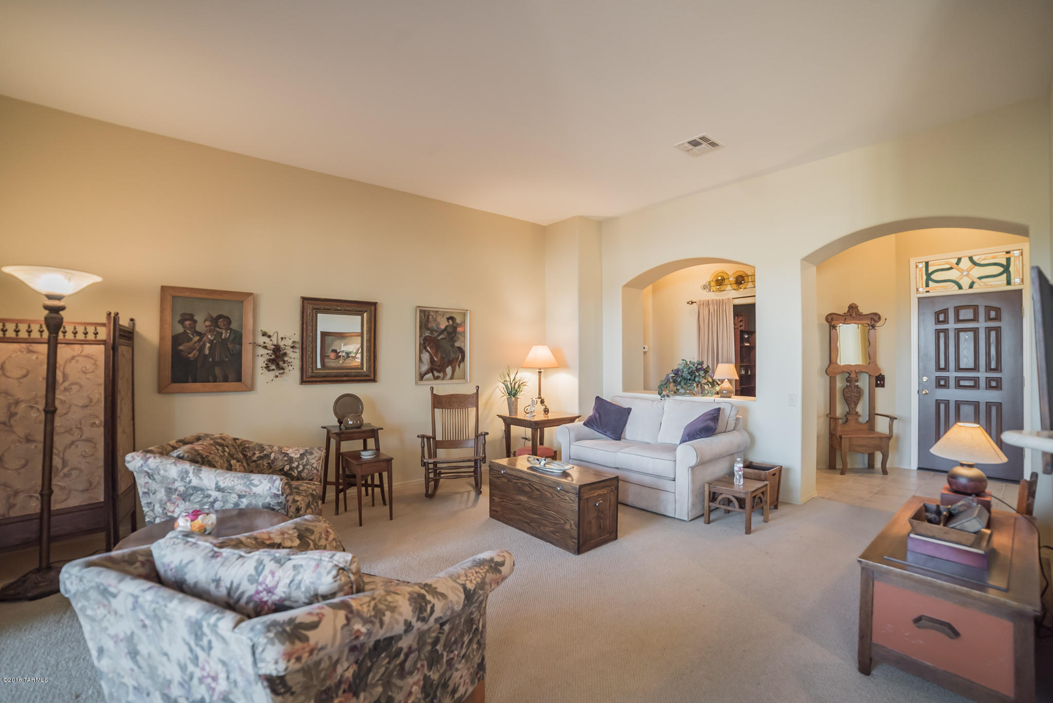 318 N Via Del Clavelito