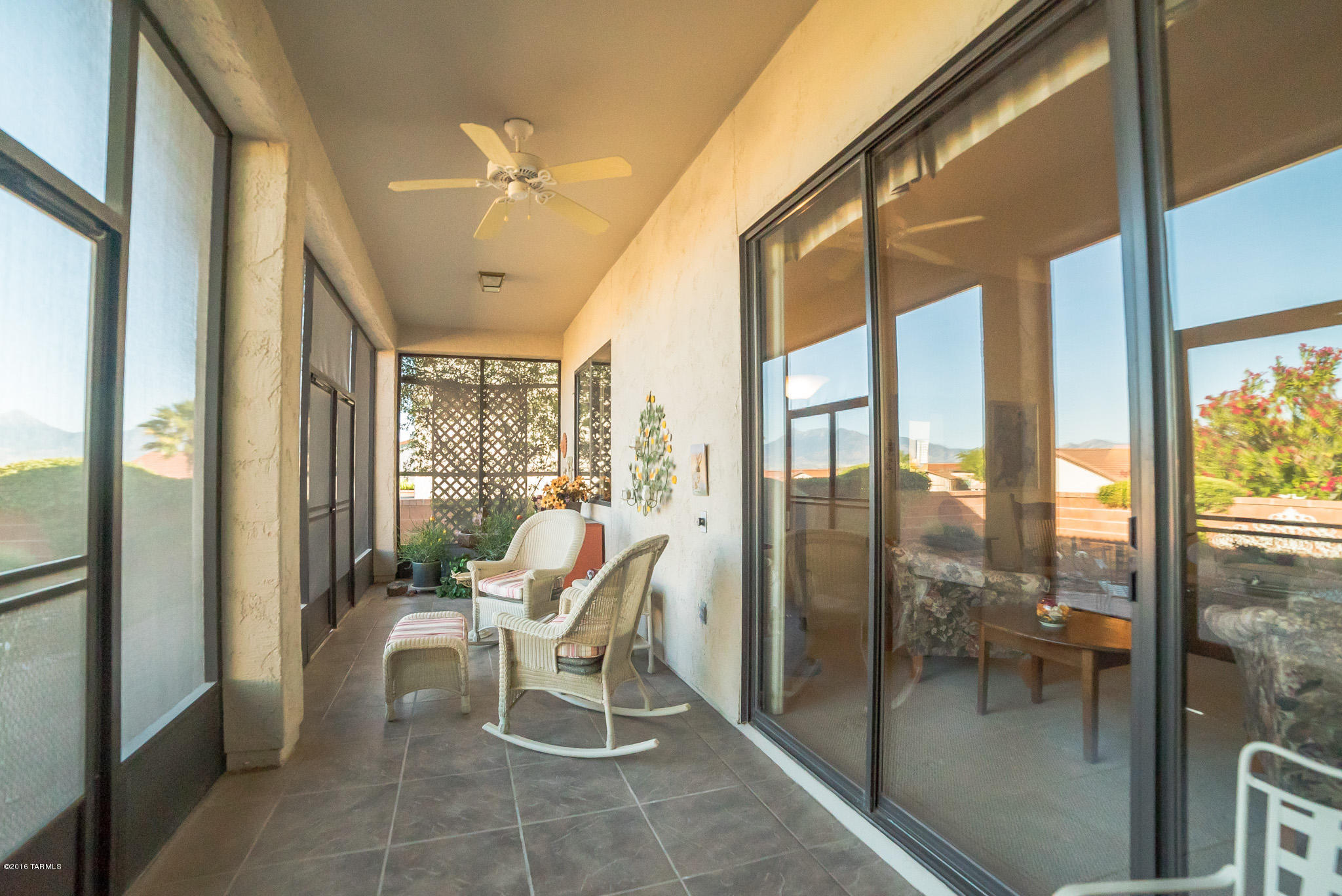 318 N Via Del Clavelito