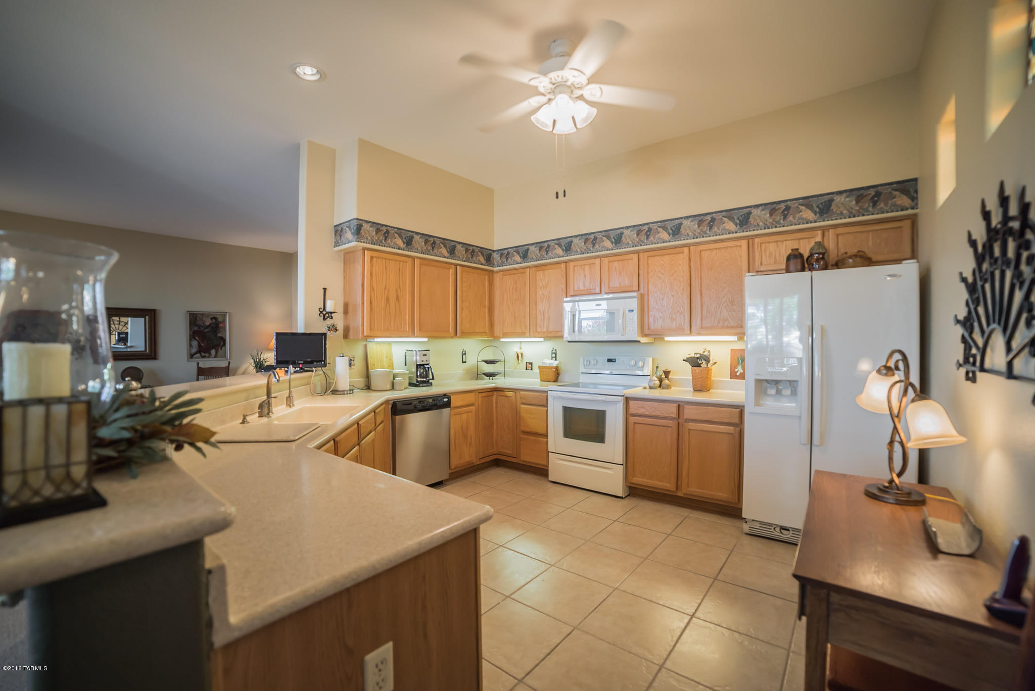 318 N Via Del Clavelito