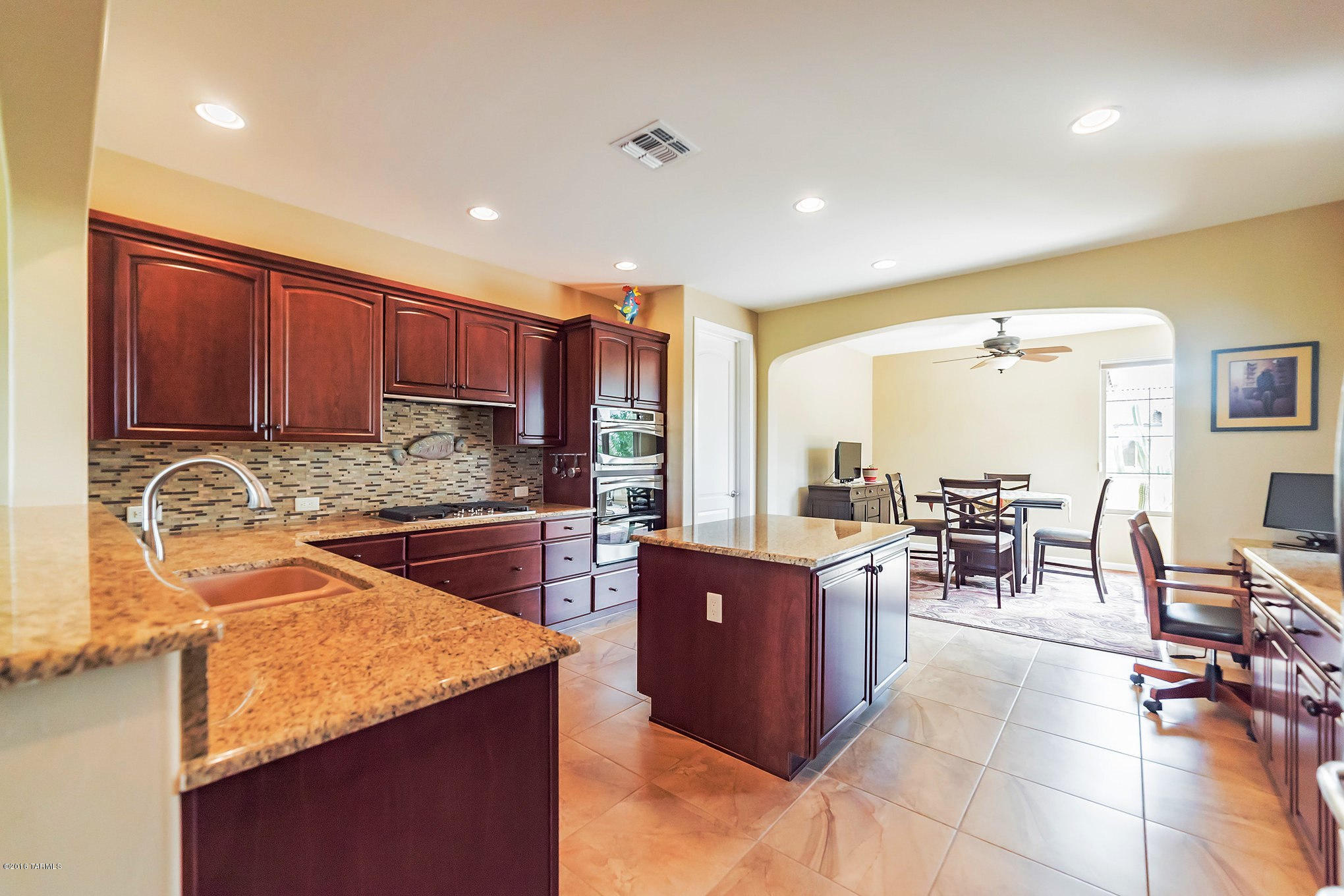 2188 E Spurwind Lane