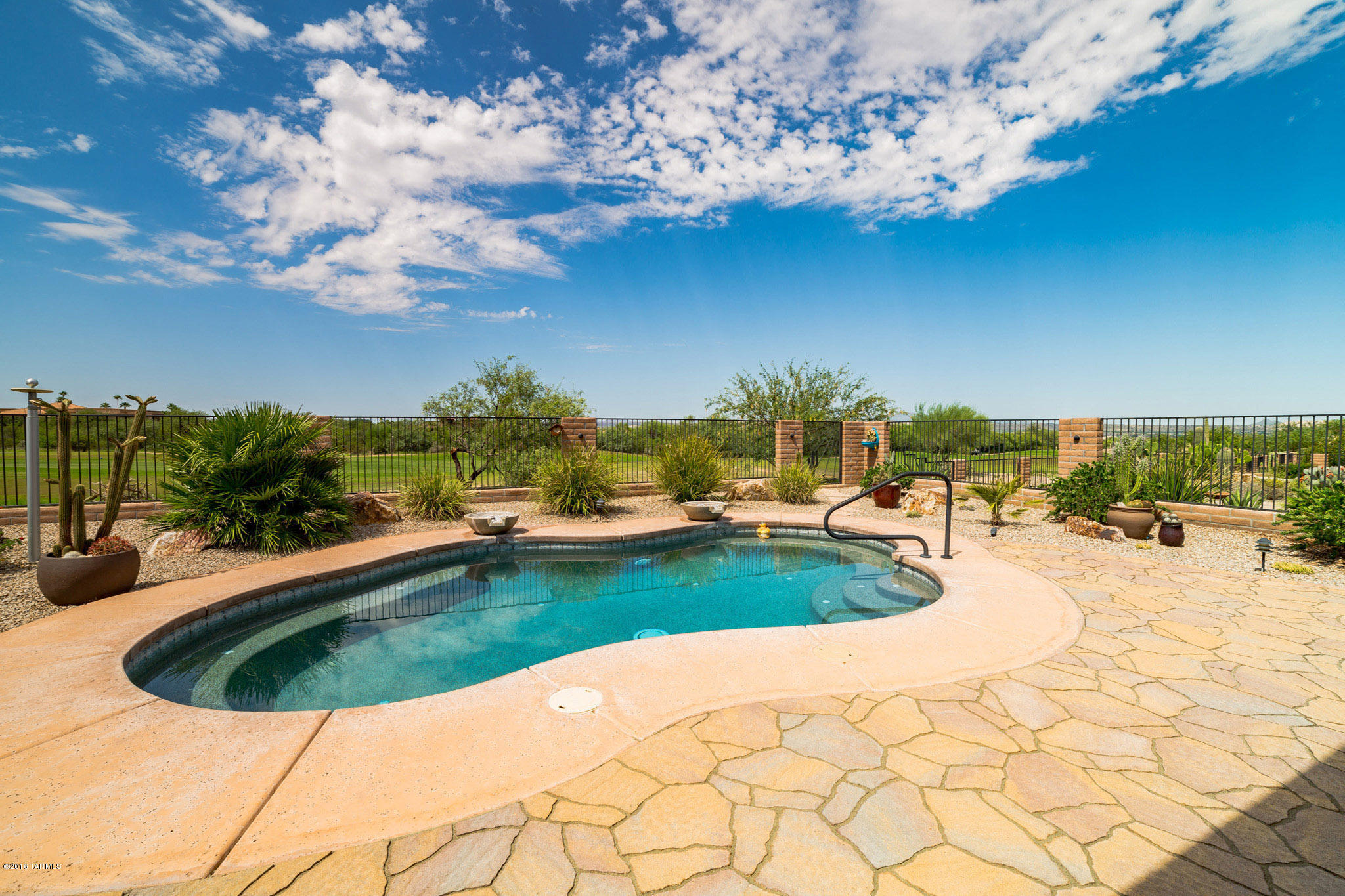 2188 E Spurwind Lane