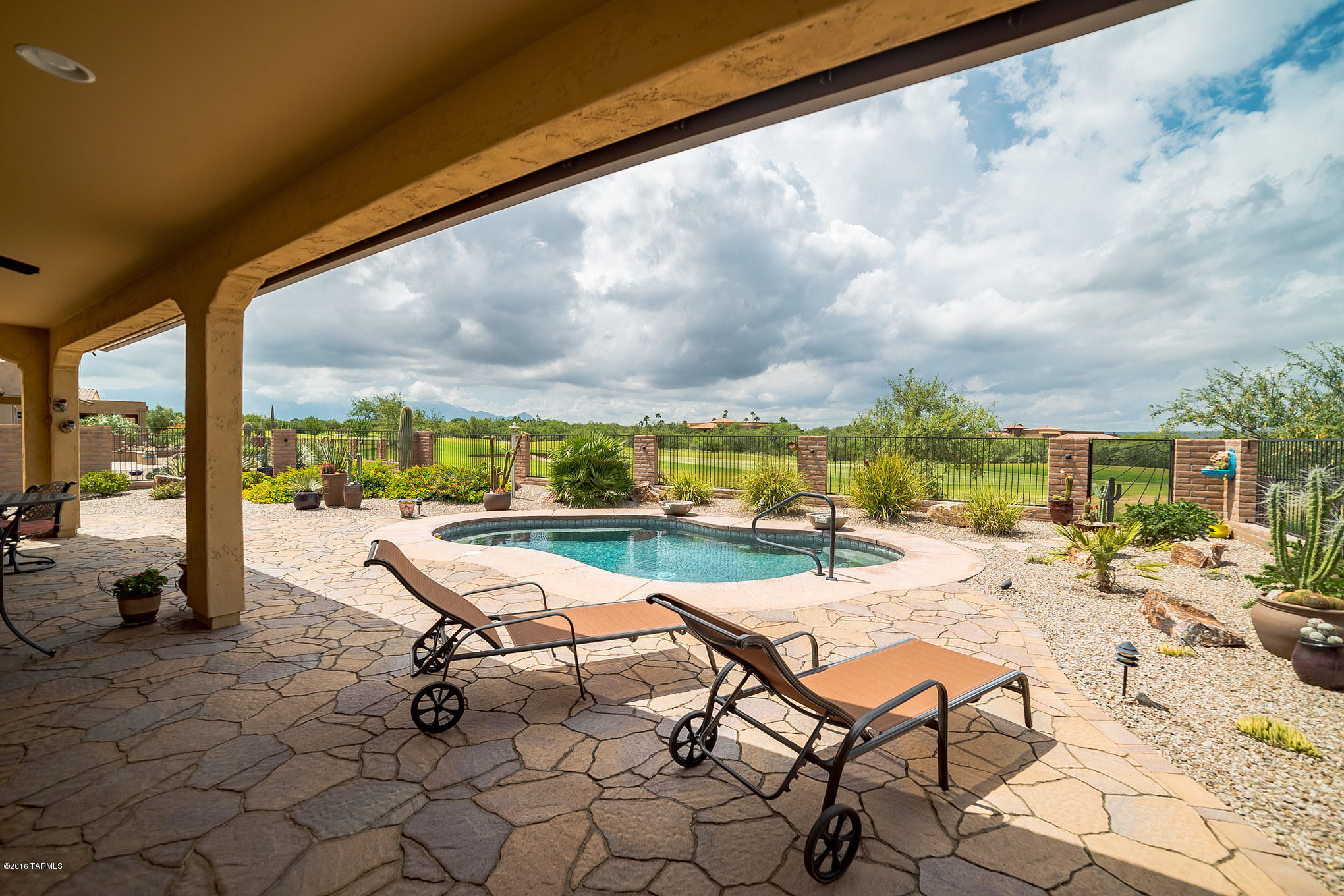 2188 E Spurwind Lane