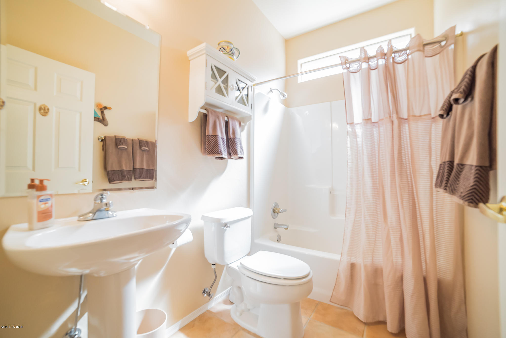 678 W Calle De La Pelotita