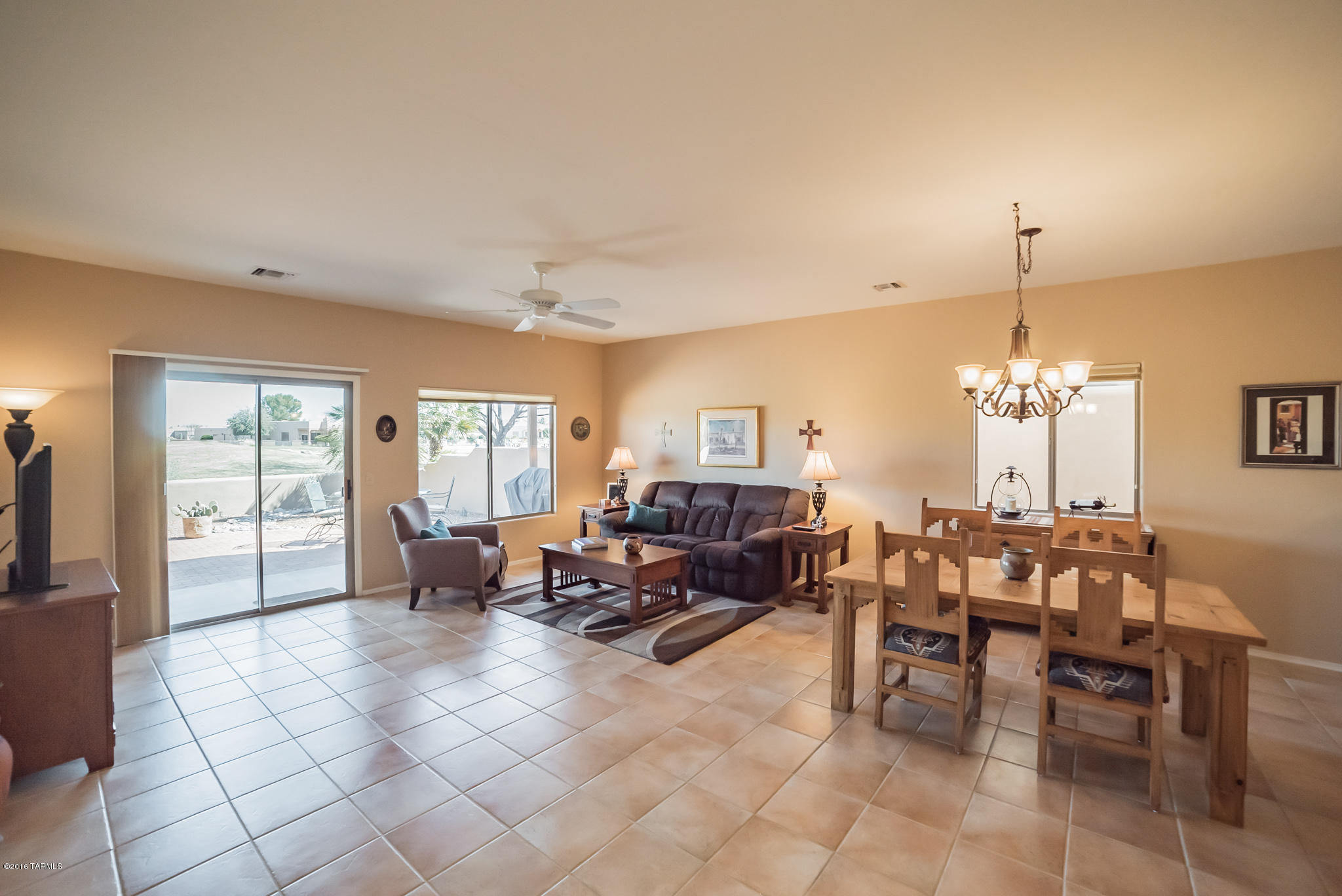 678 W Calle De La Pelotita