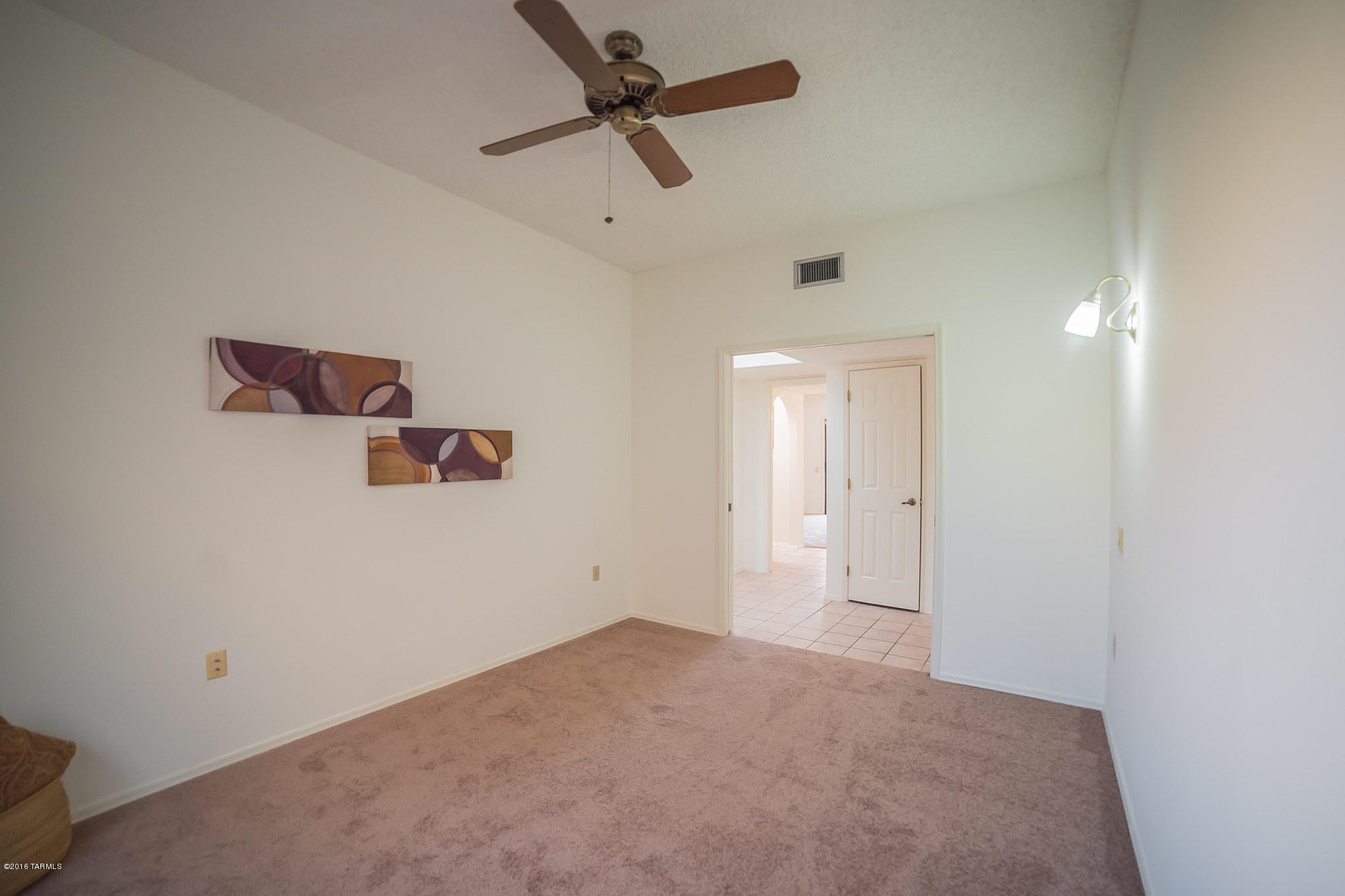 1445 W Camino Del Pato