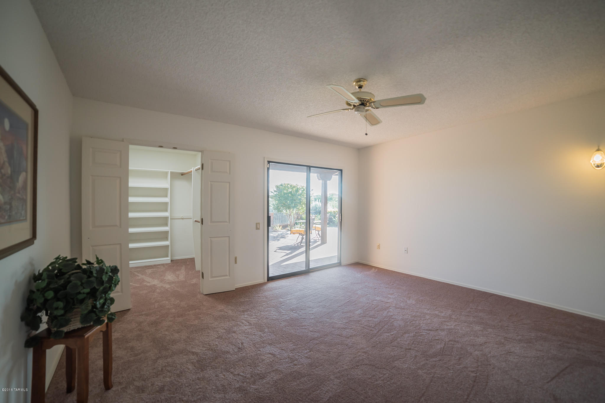 1445 W Camino Del Pato