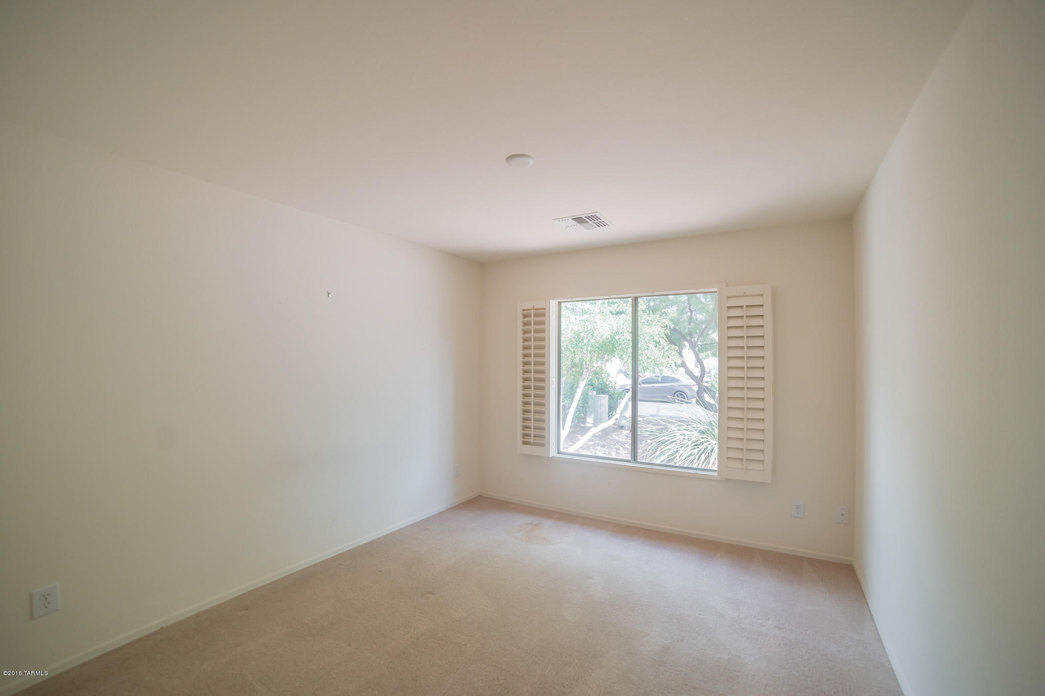 1361 N Birds Nest Road