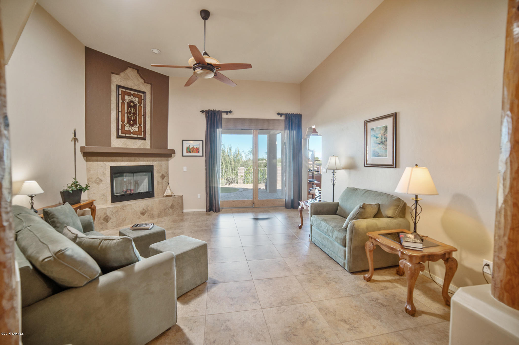 901 E Sylvester Spring Place