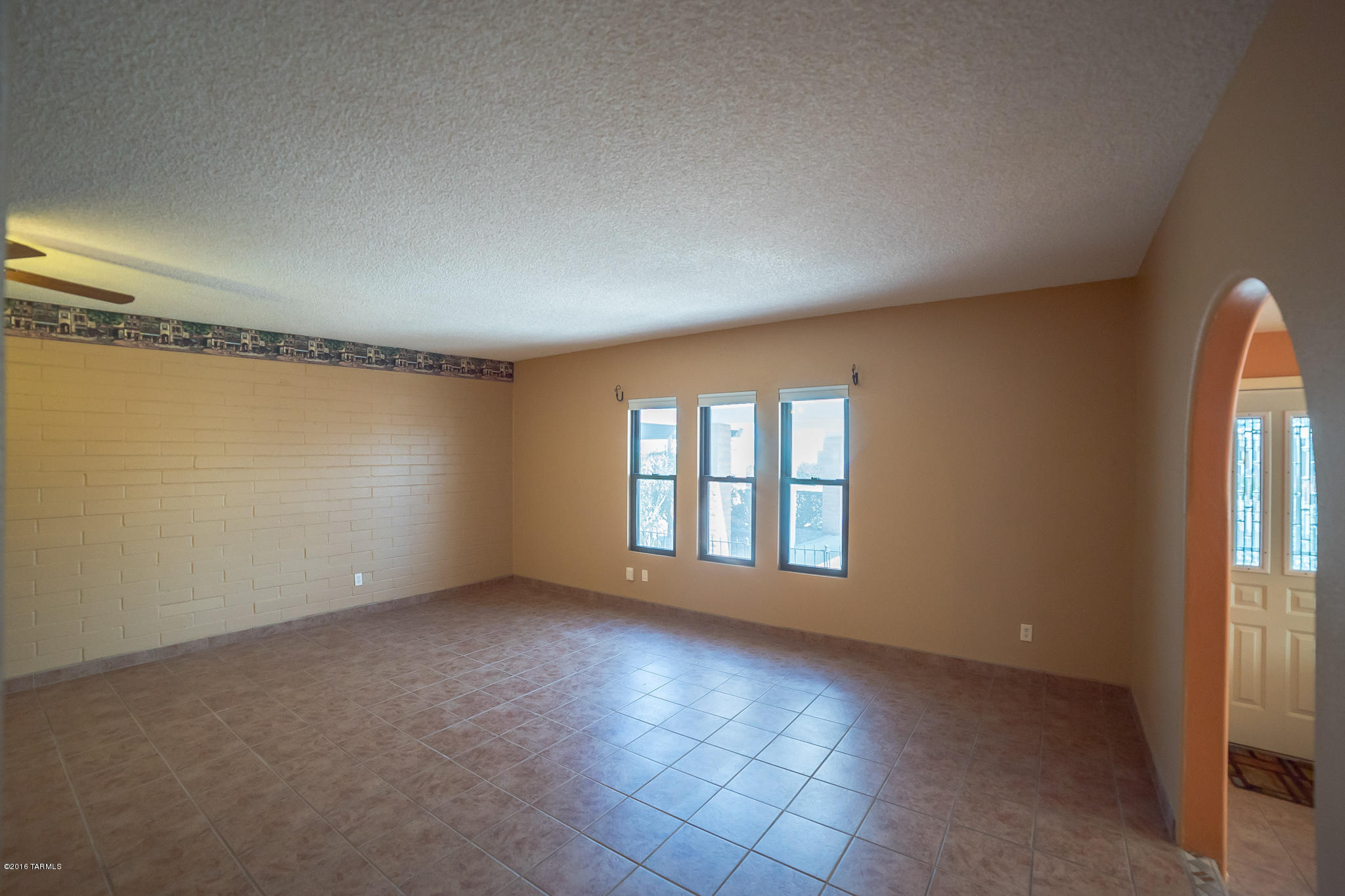 265 N Paseo De Los Conquistadores