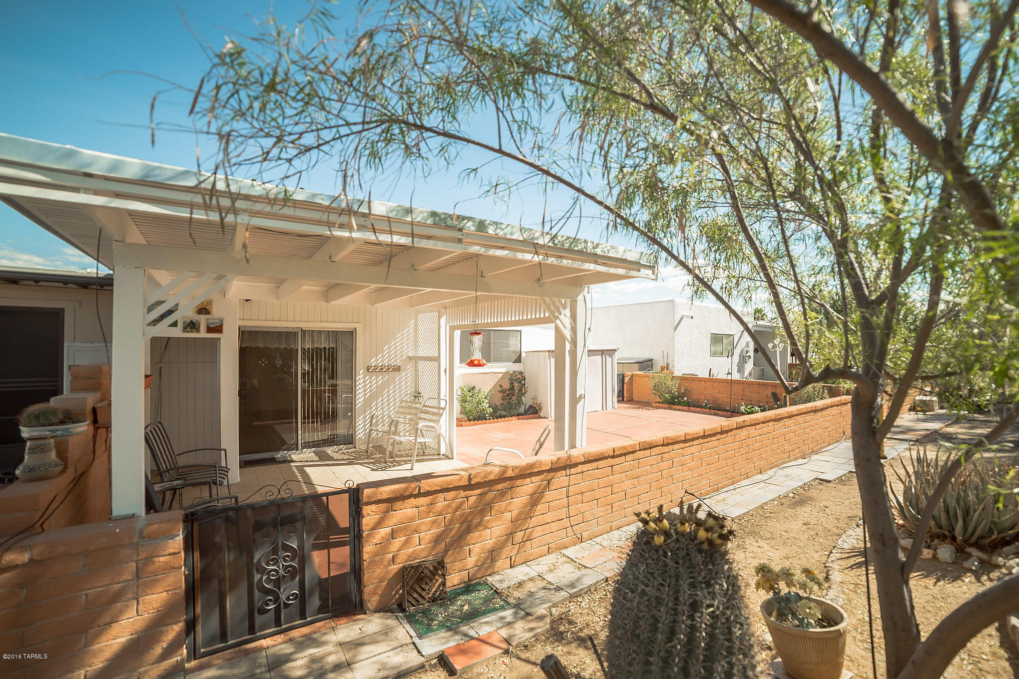 265 N Paseo De Los Conquistadores