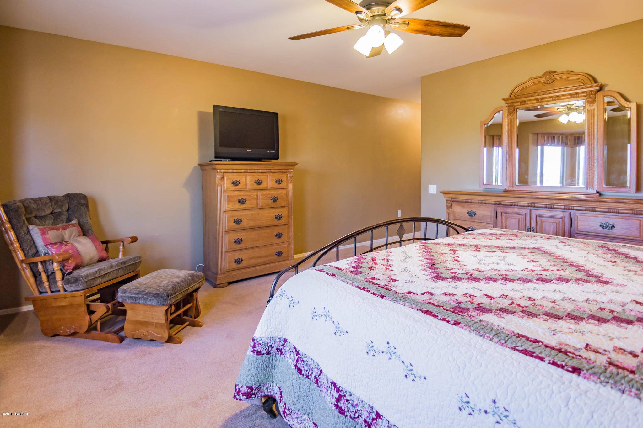 972 W Union Bell Drive