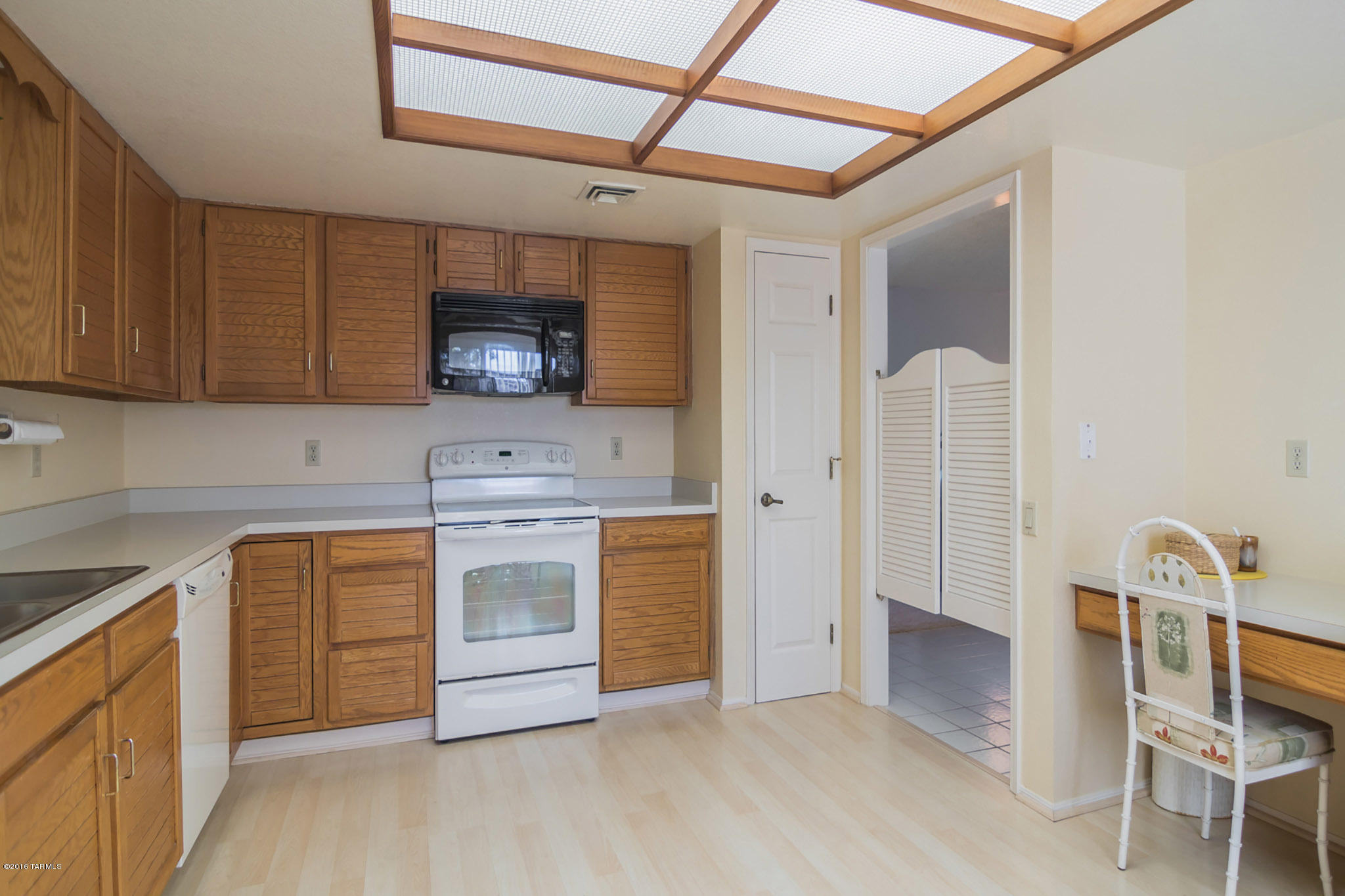 1472 W Via De La Gloria