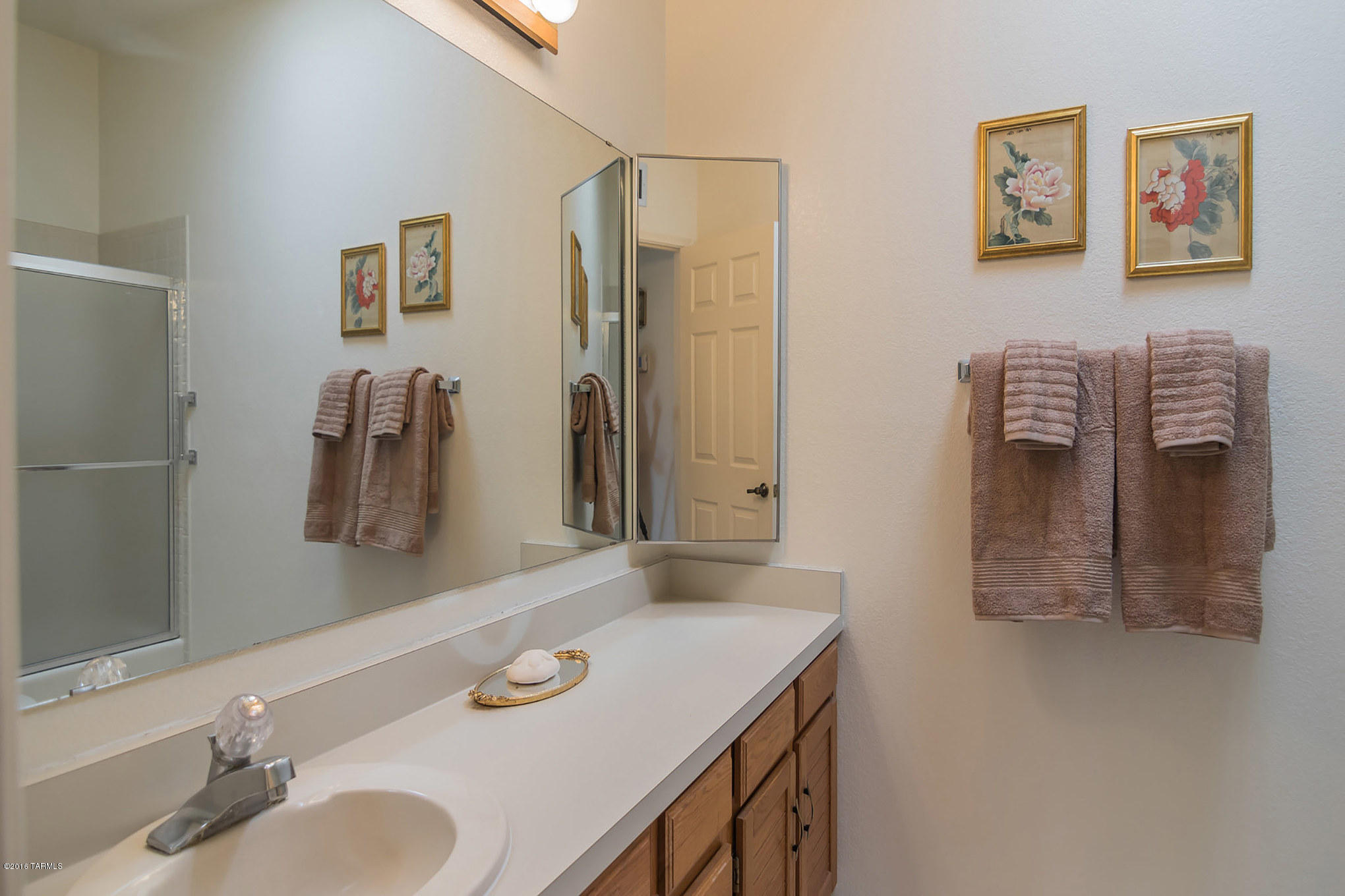 1472 W Via De La Gloria