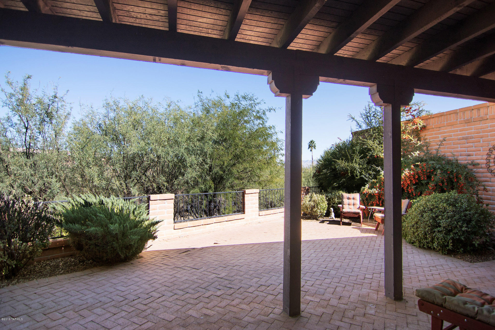 1472 W Via De La Gloria