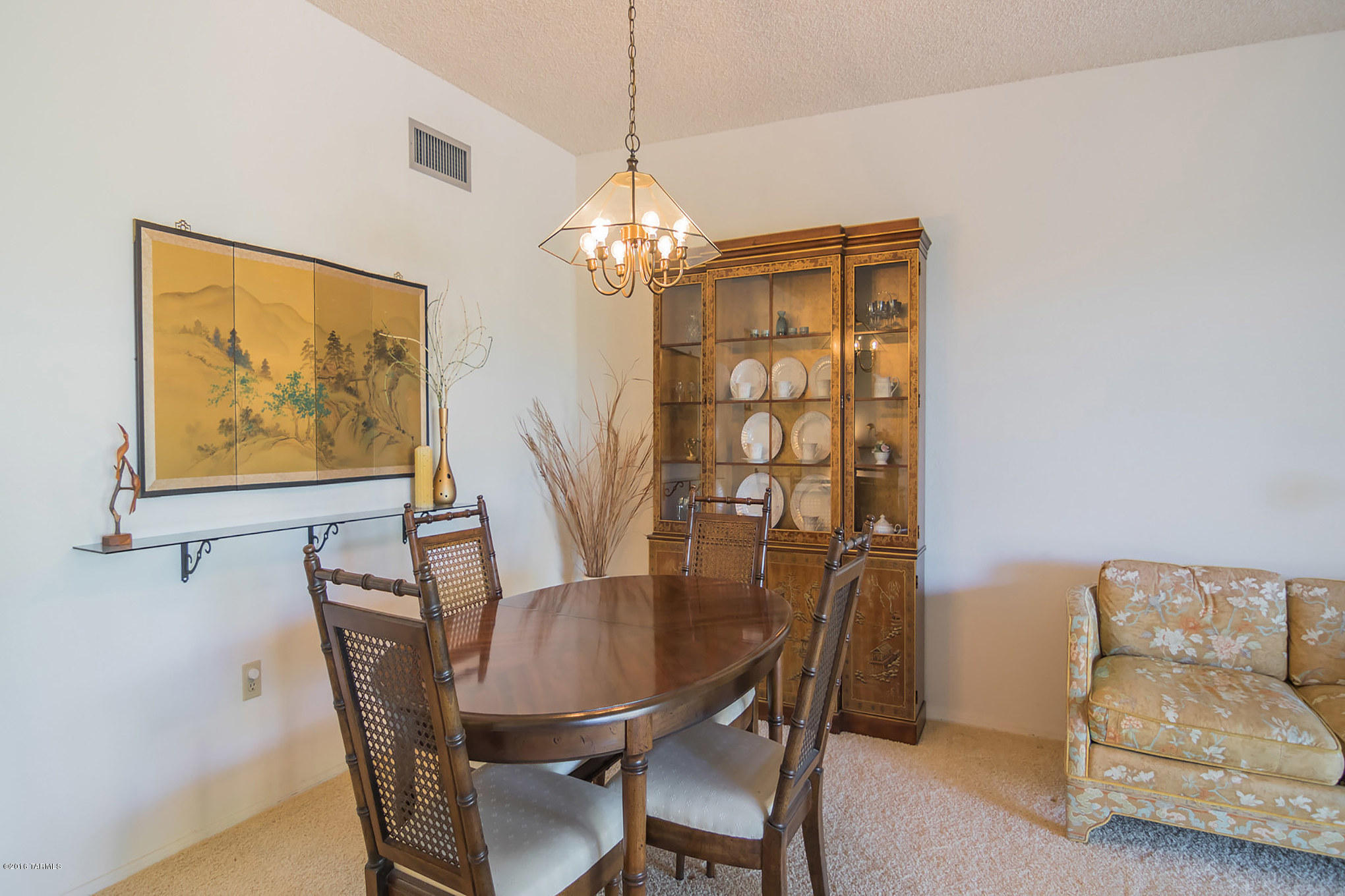 1472 W Via De La Gloria