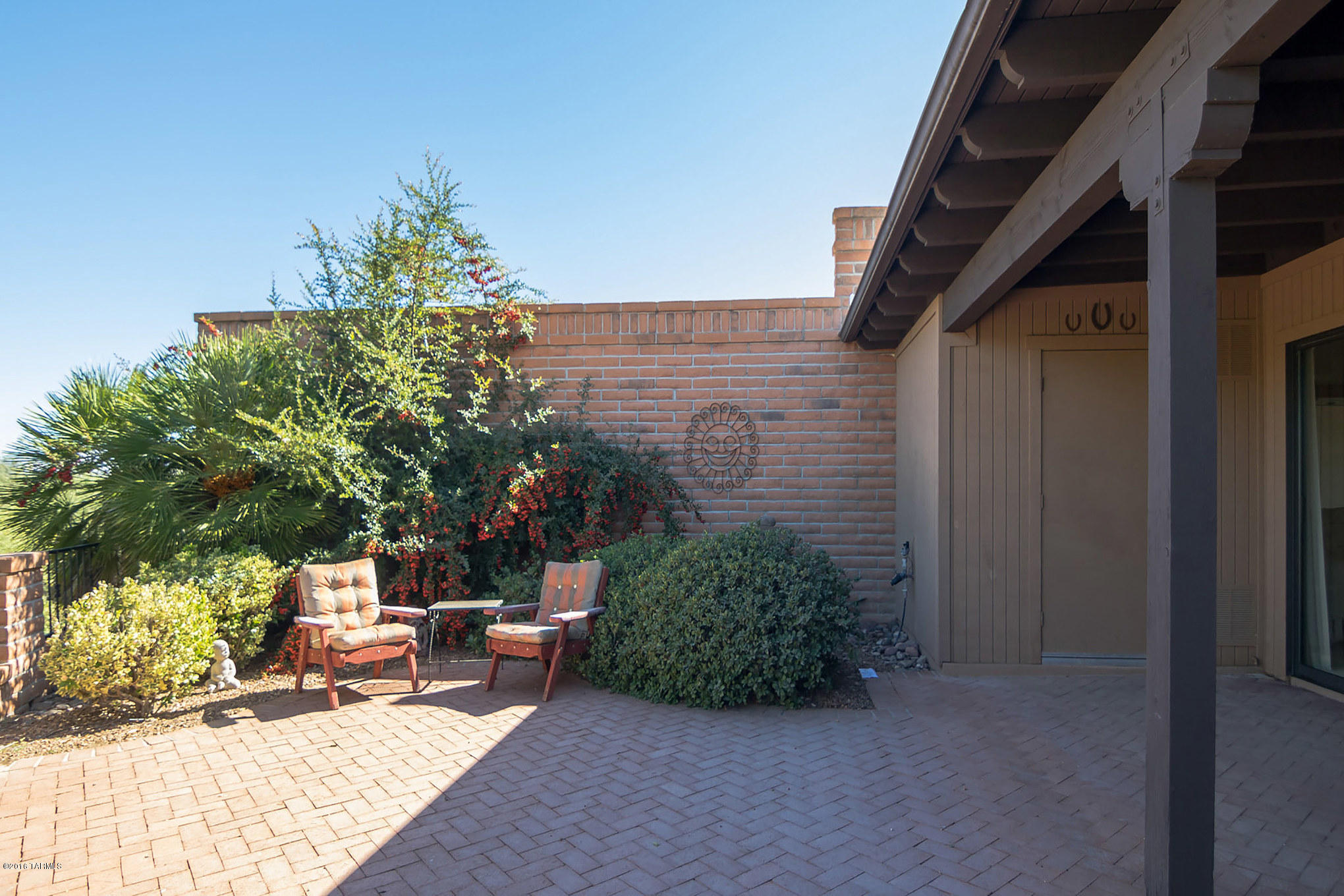 1472 W Via De La Gloria