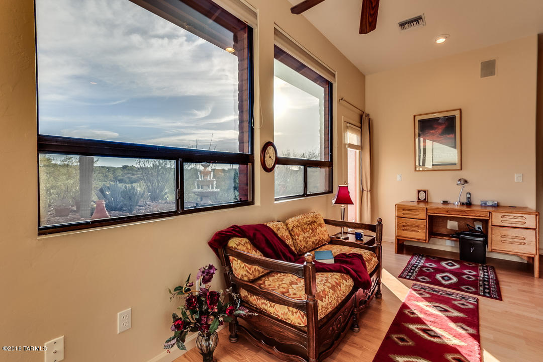 1575 S Walnut Spring Place