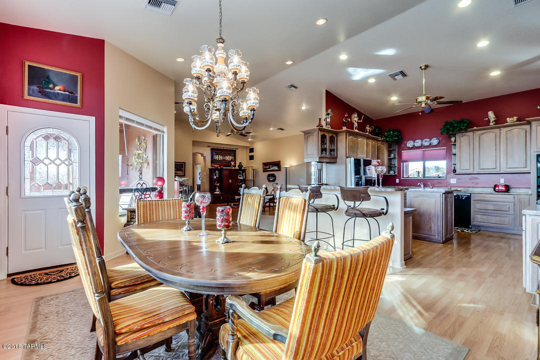 1575 S Walnut Spring Place