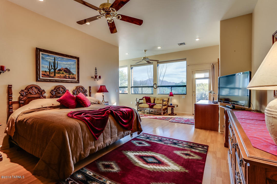 1575 S Walnut Spring Place