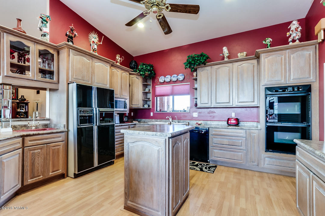 1575 S Walnut Spring Place