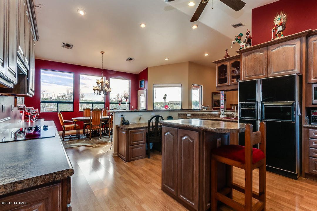 1575 S Walnut Spring Place