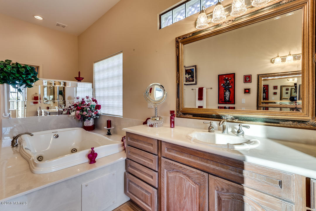 1575 S Walnut Spring Place