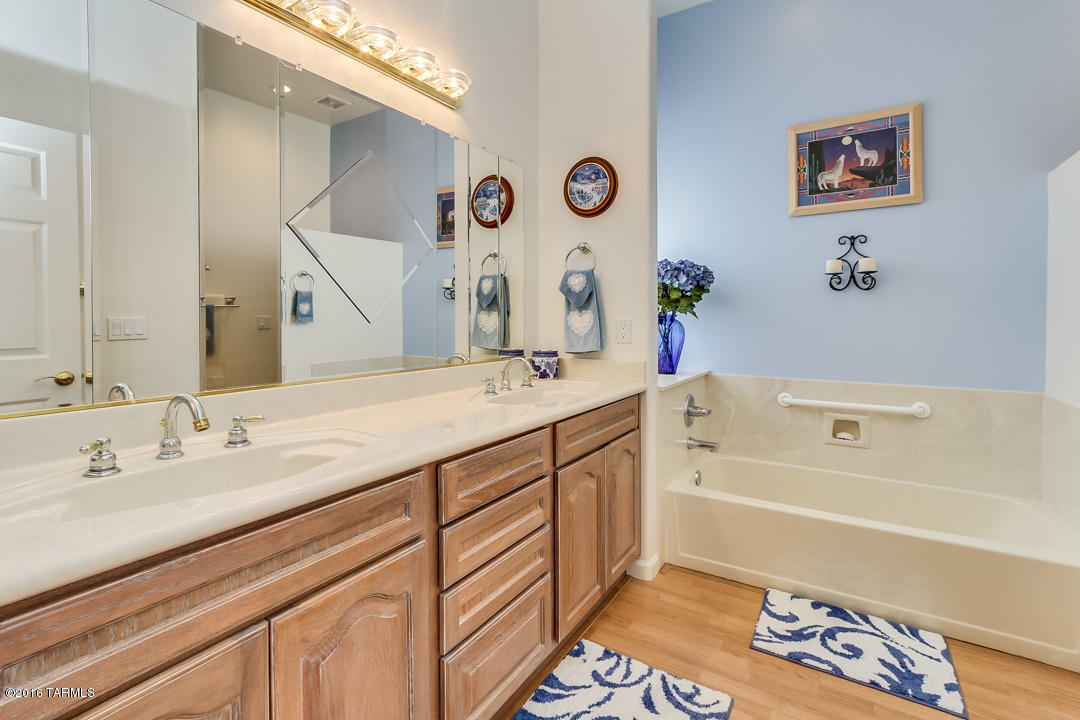 1575 S Walnut Spring Place