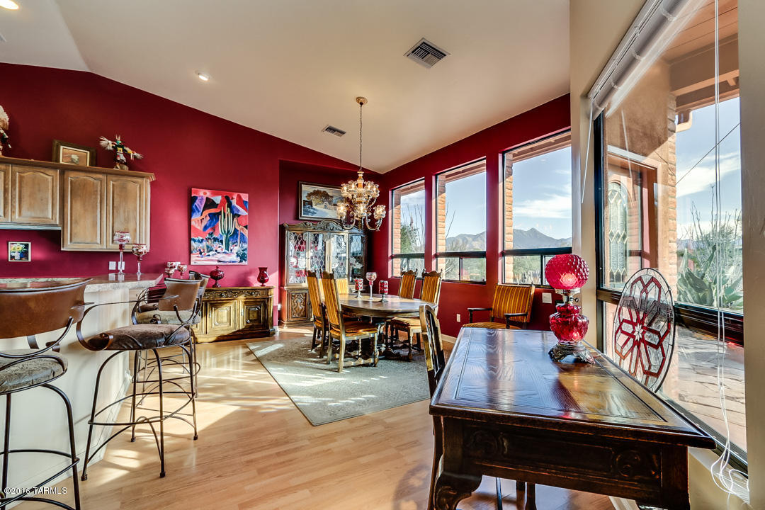 1575 S Walnut Spring Place