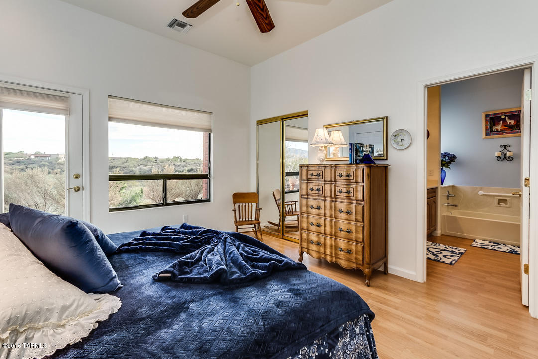 1575 S Walnut Spring Place