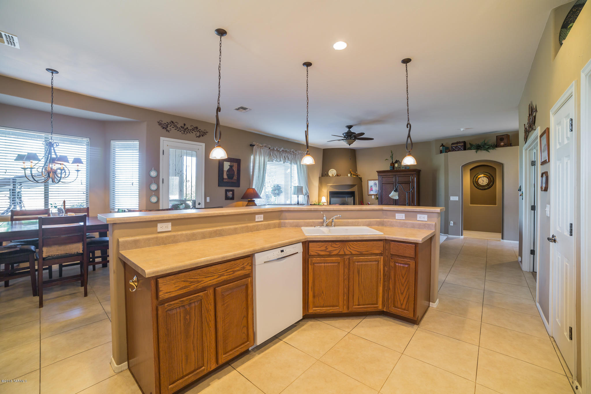 1054 W Bosch Drive