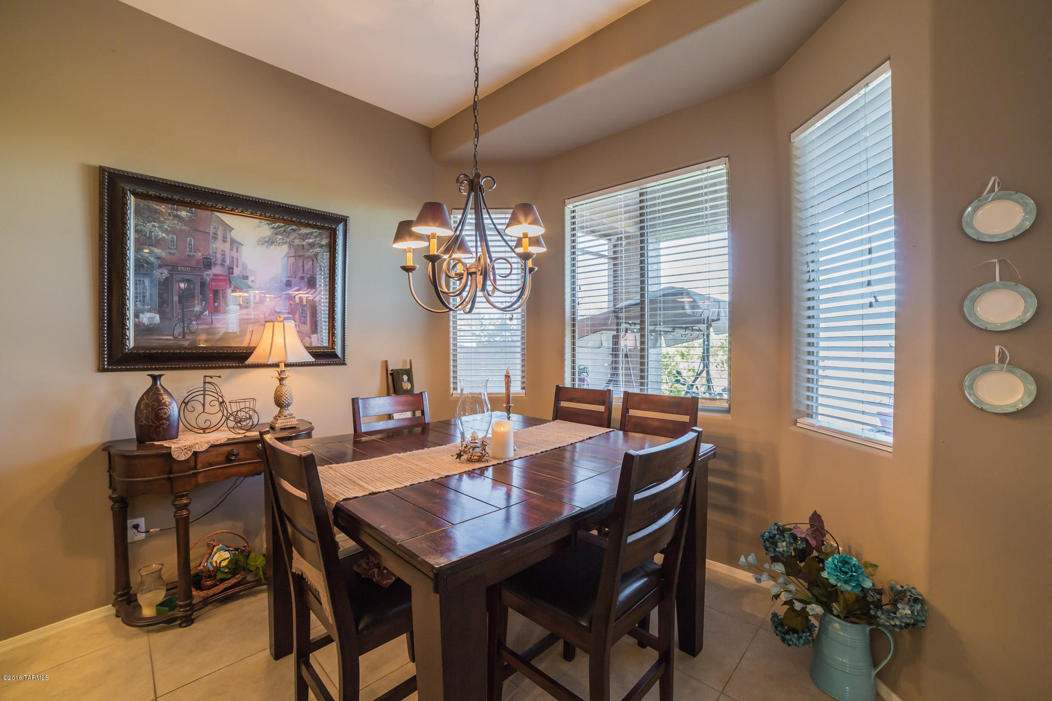 1054 W Bosch Drive