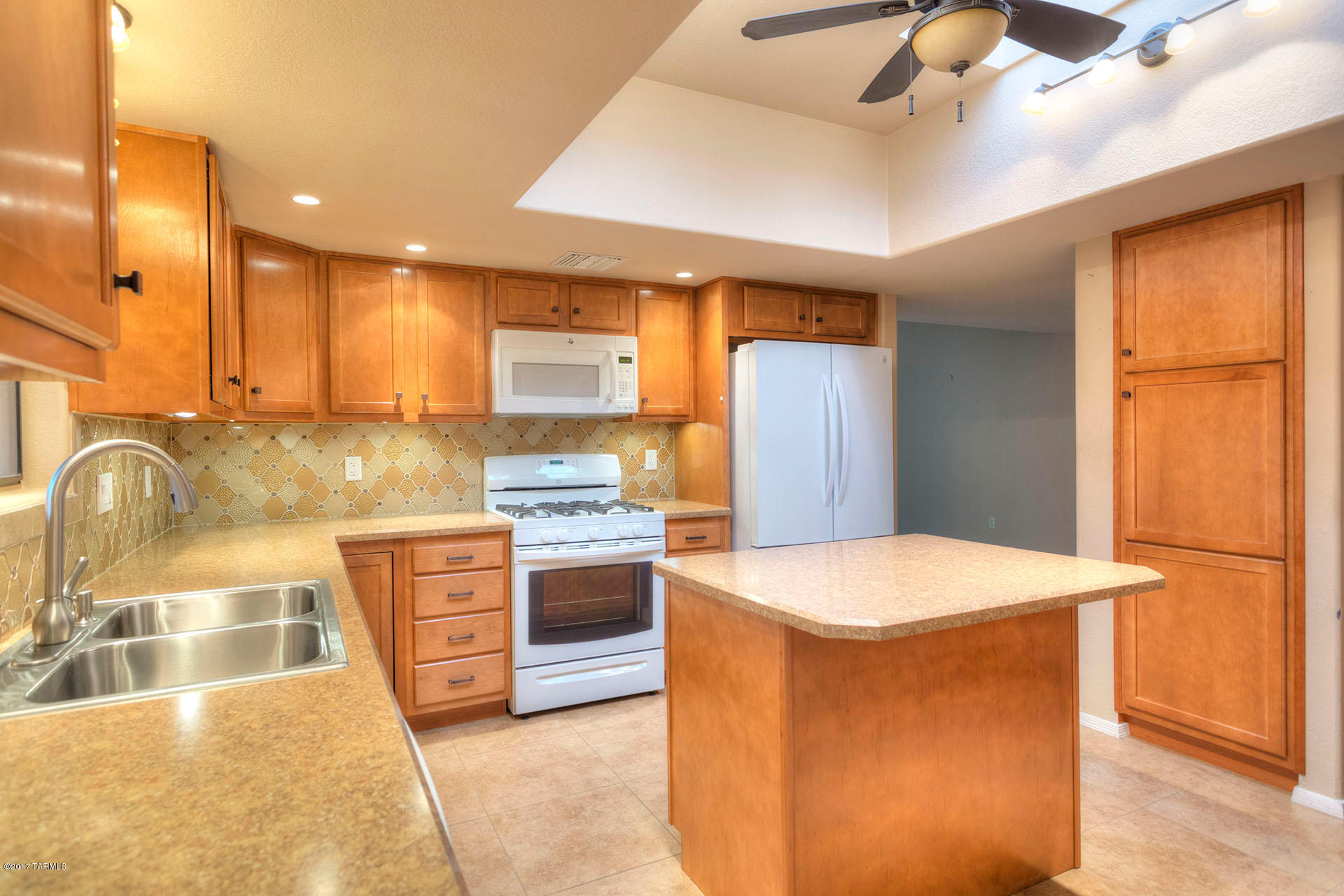 2940 S Placita San Javier