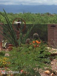 706 E Bent Branch Place