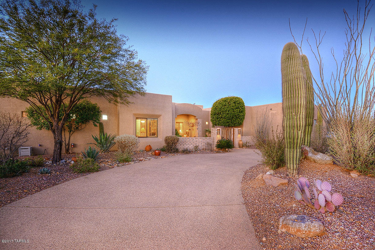 706 E Bent Branch Place