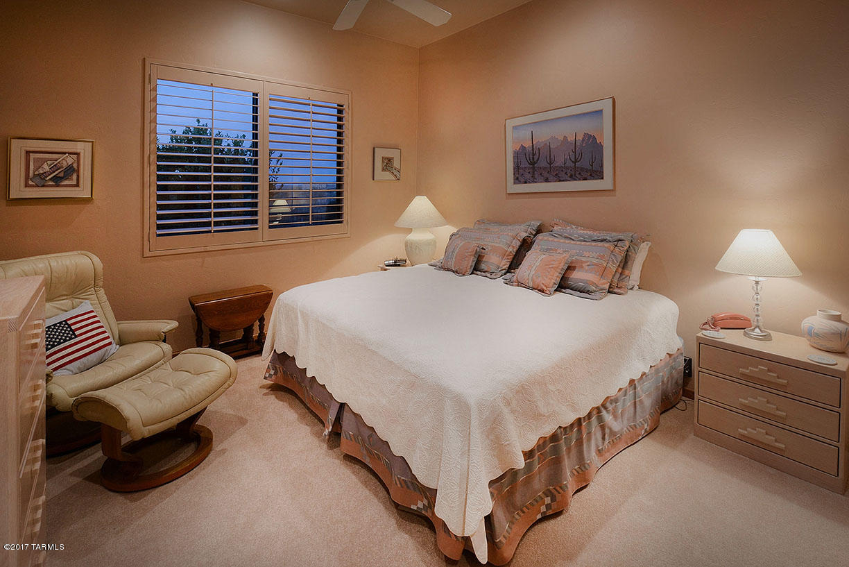 706 E Bent Branch Place