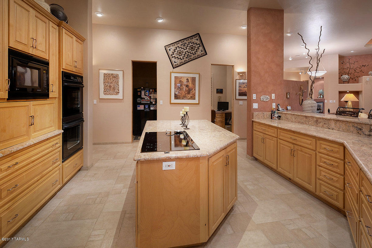 706 E Bent Branch Place