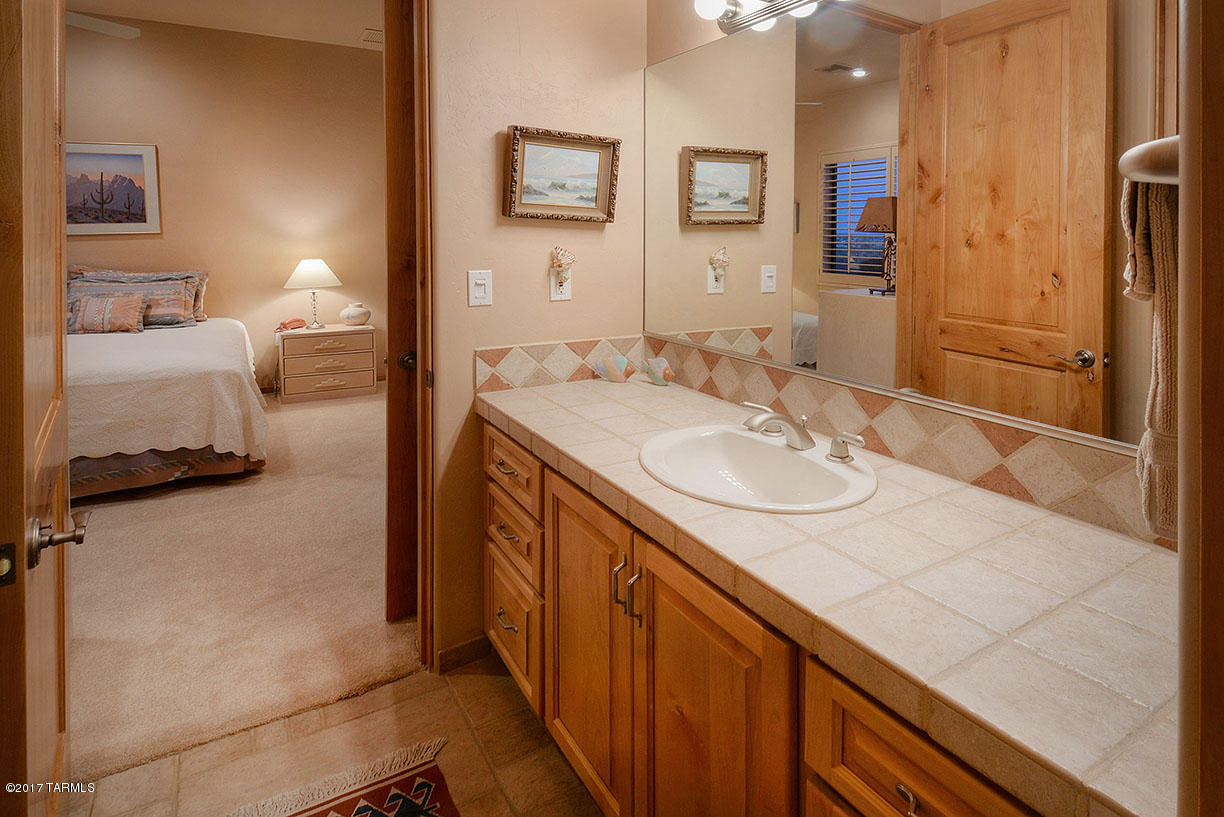 706 E Bent Branch Place