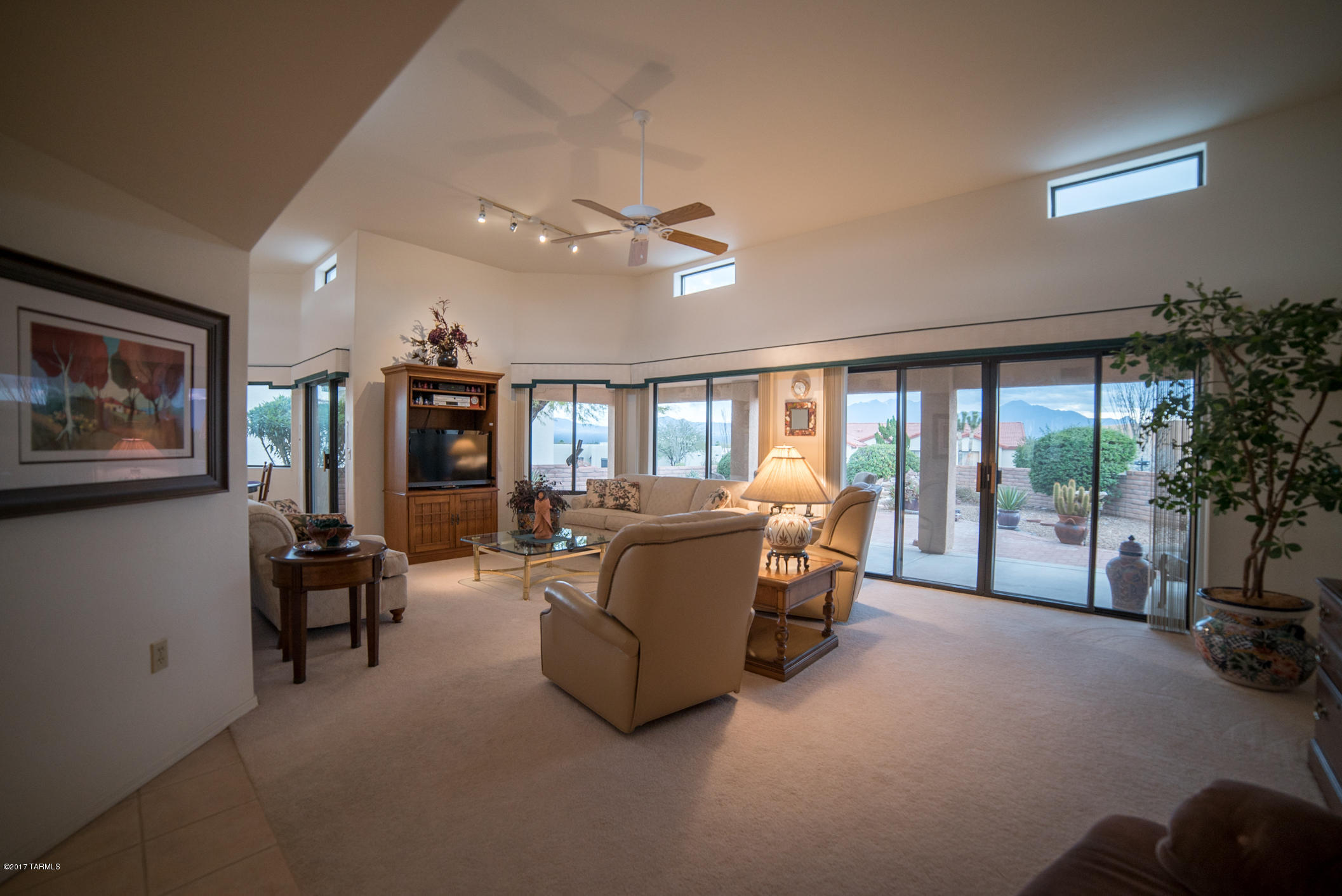 1173 W Placita Inspirada