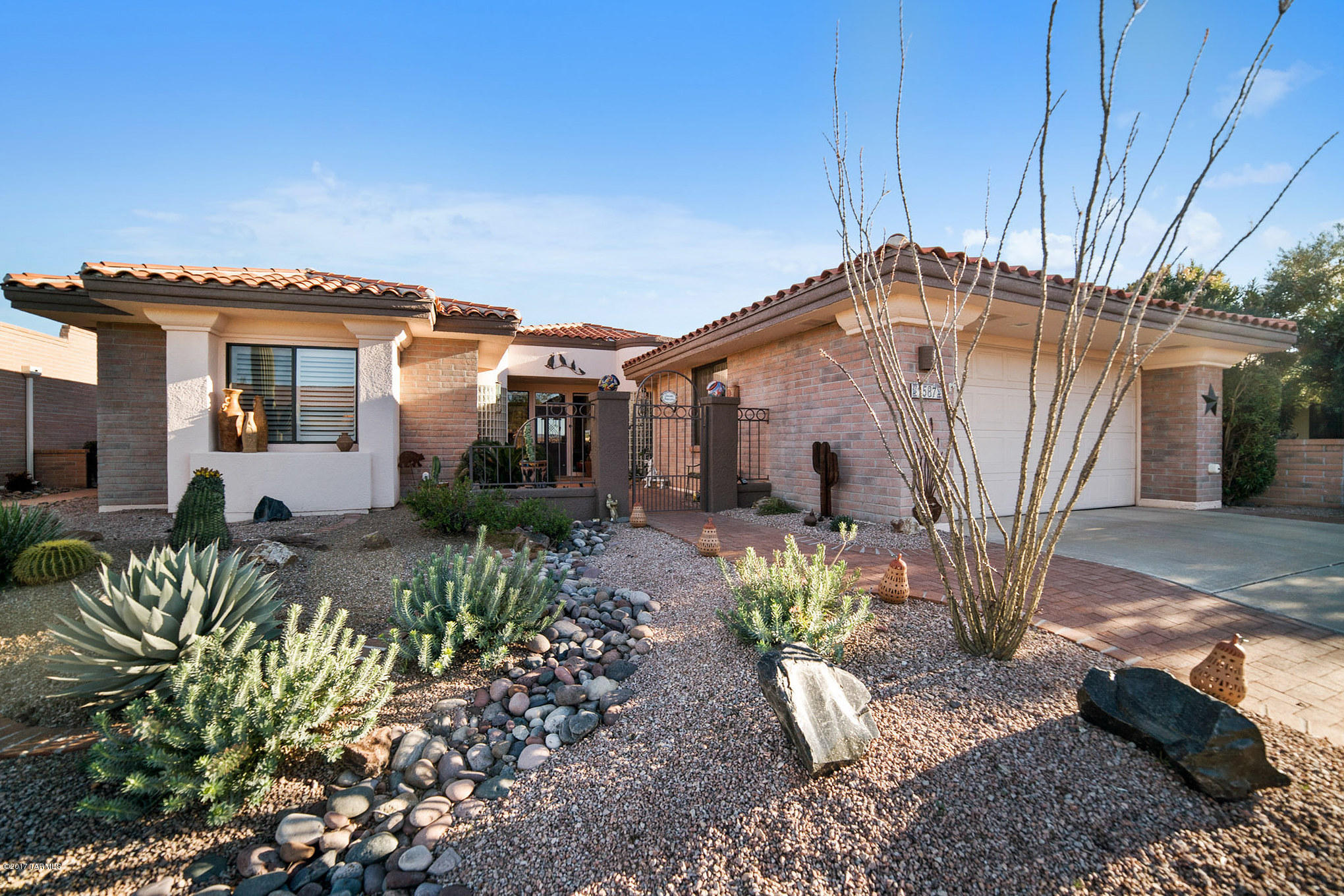 1587 W Baltusrol Drive