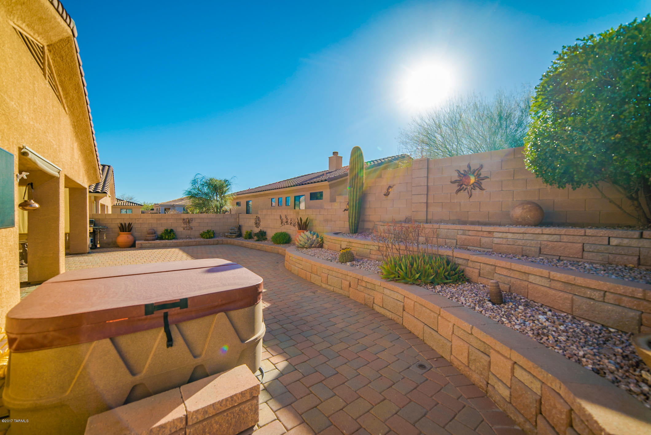 2203 N Avenida Del Petalo