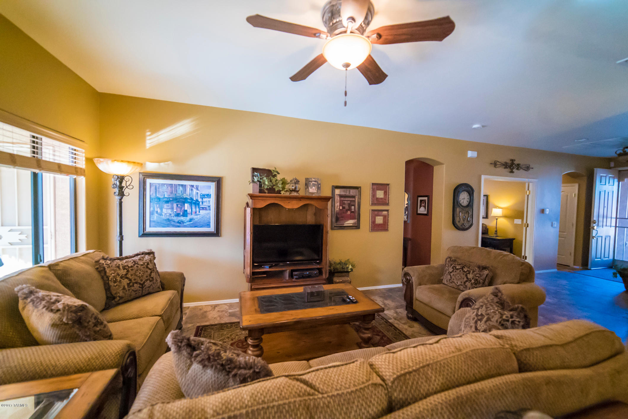 2203 N Avenida Del Petalo