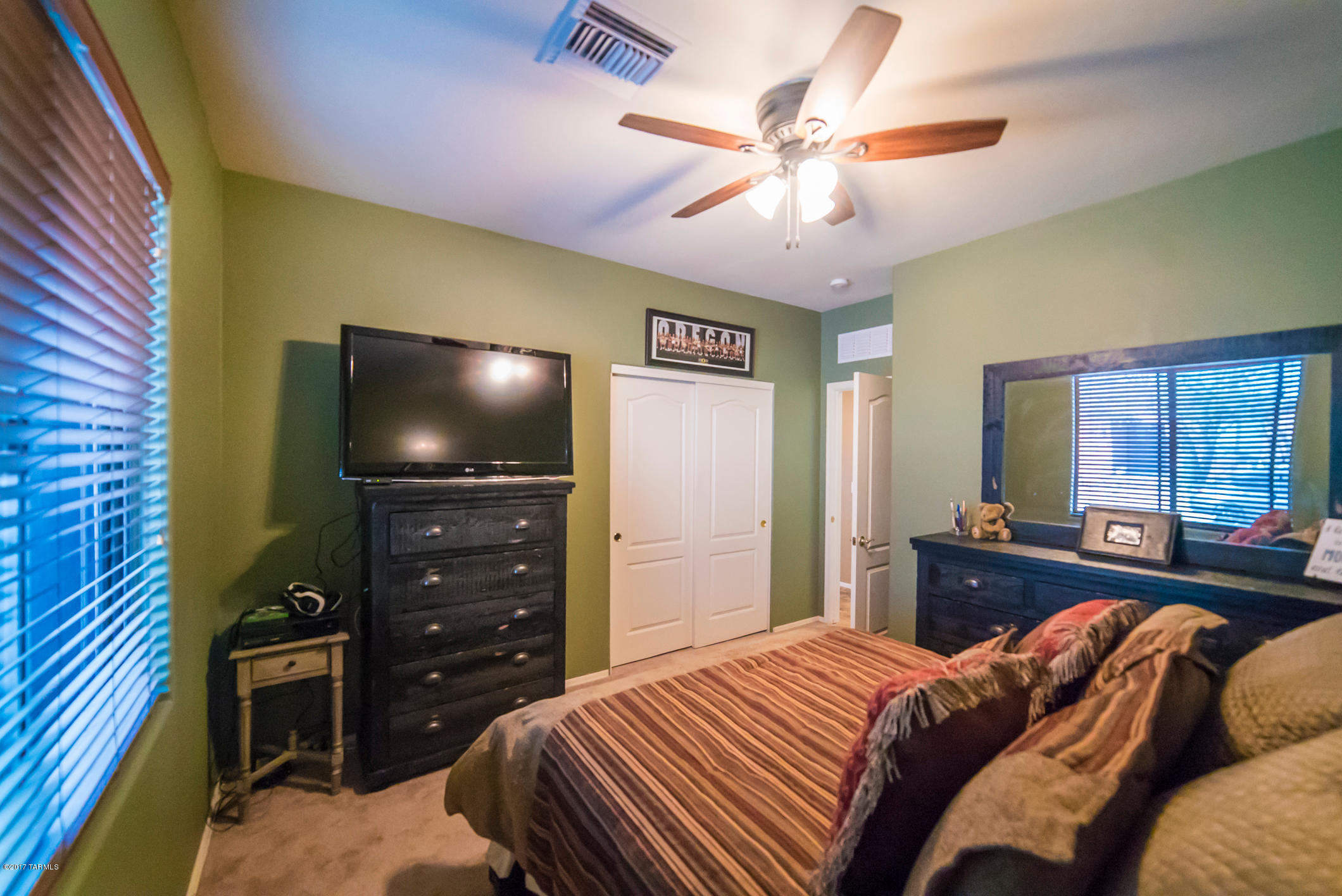 2203 N Avenida Del Petalo