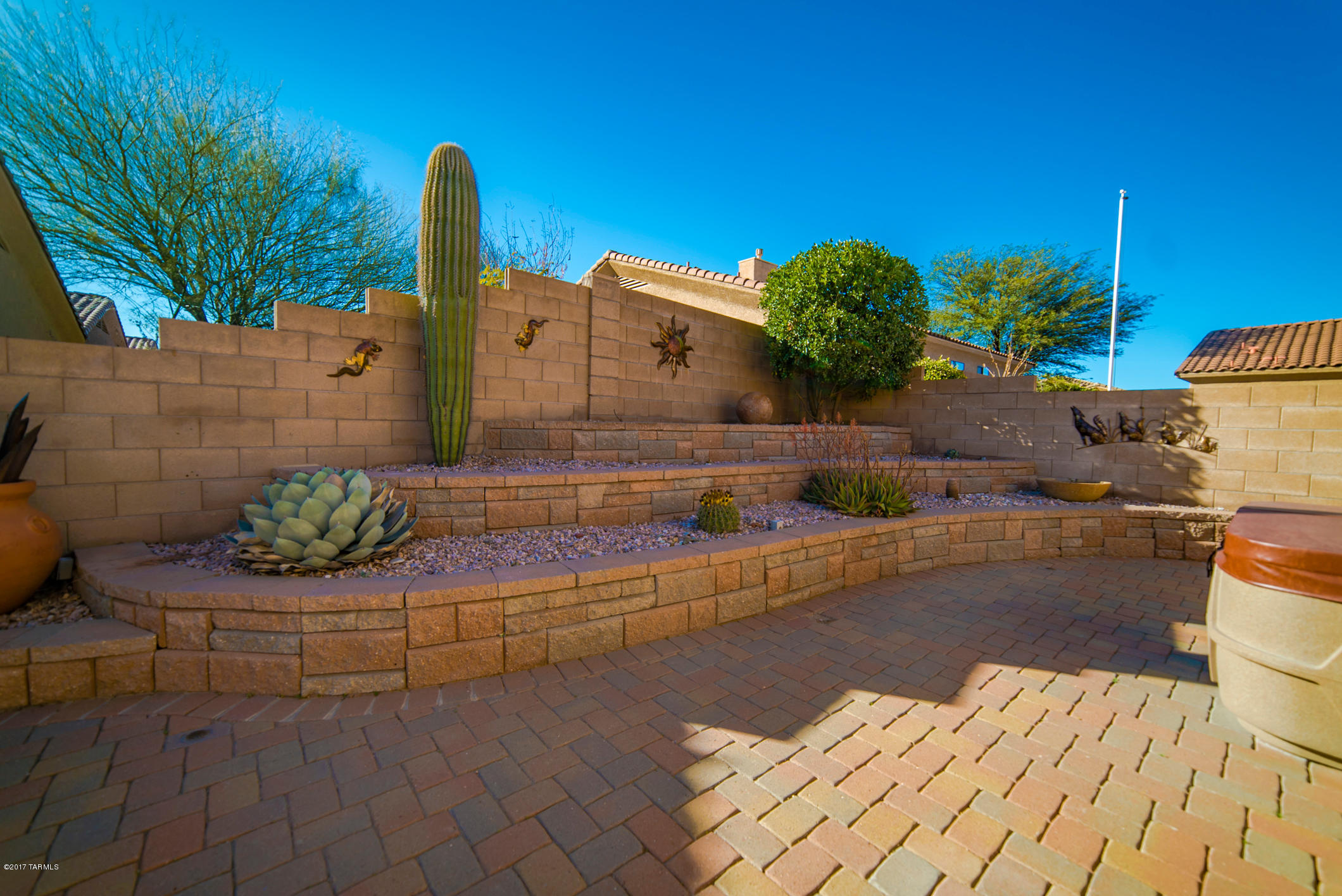 2203 N Avenida Del Petalo