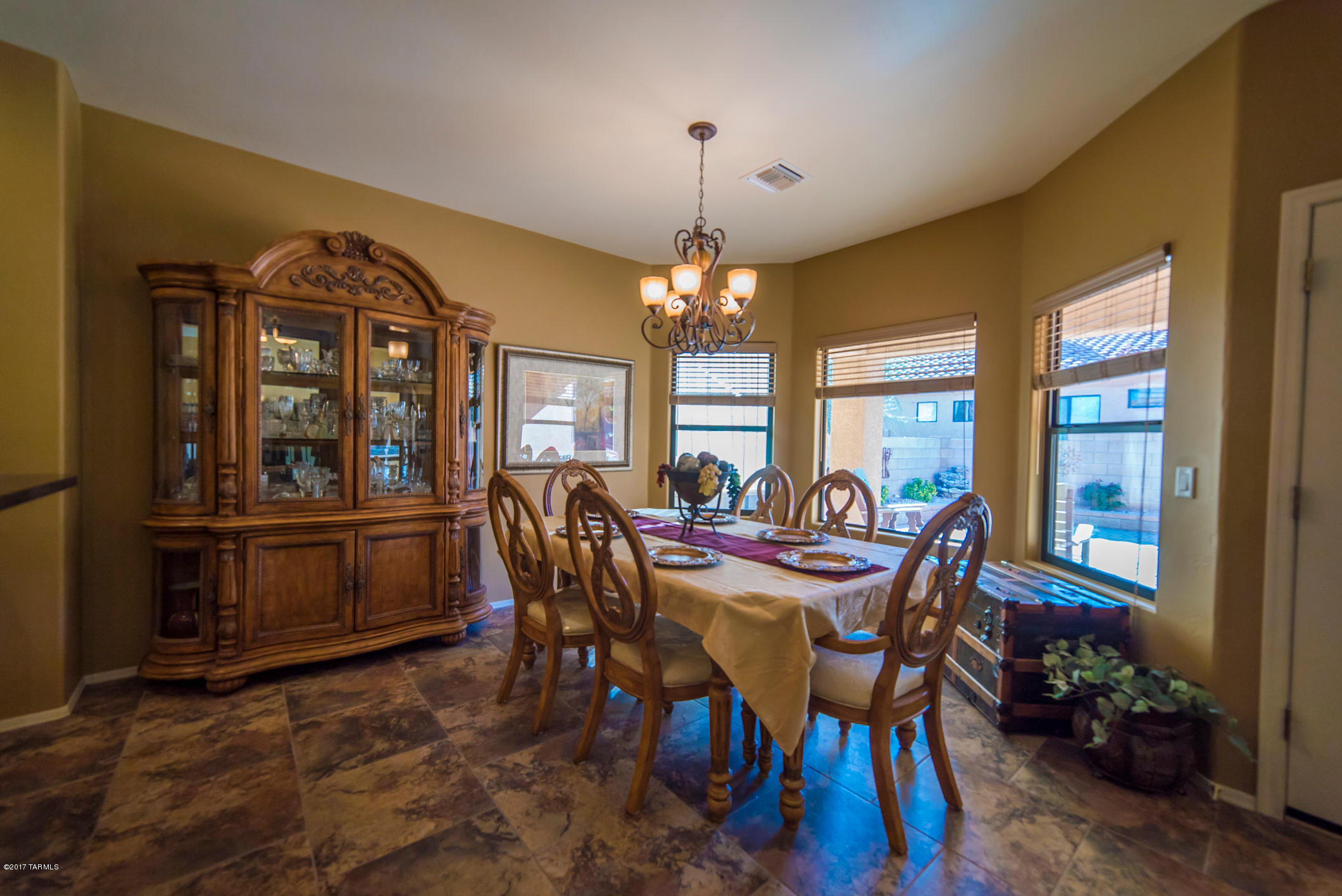 2203 N Avenida Del Petalo