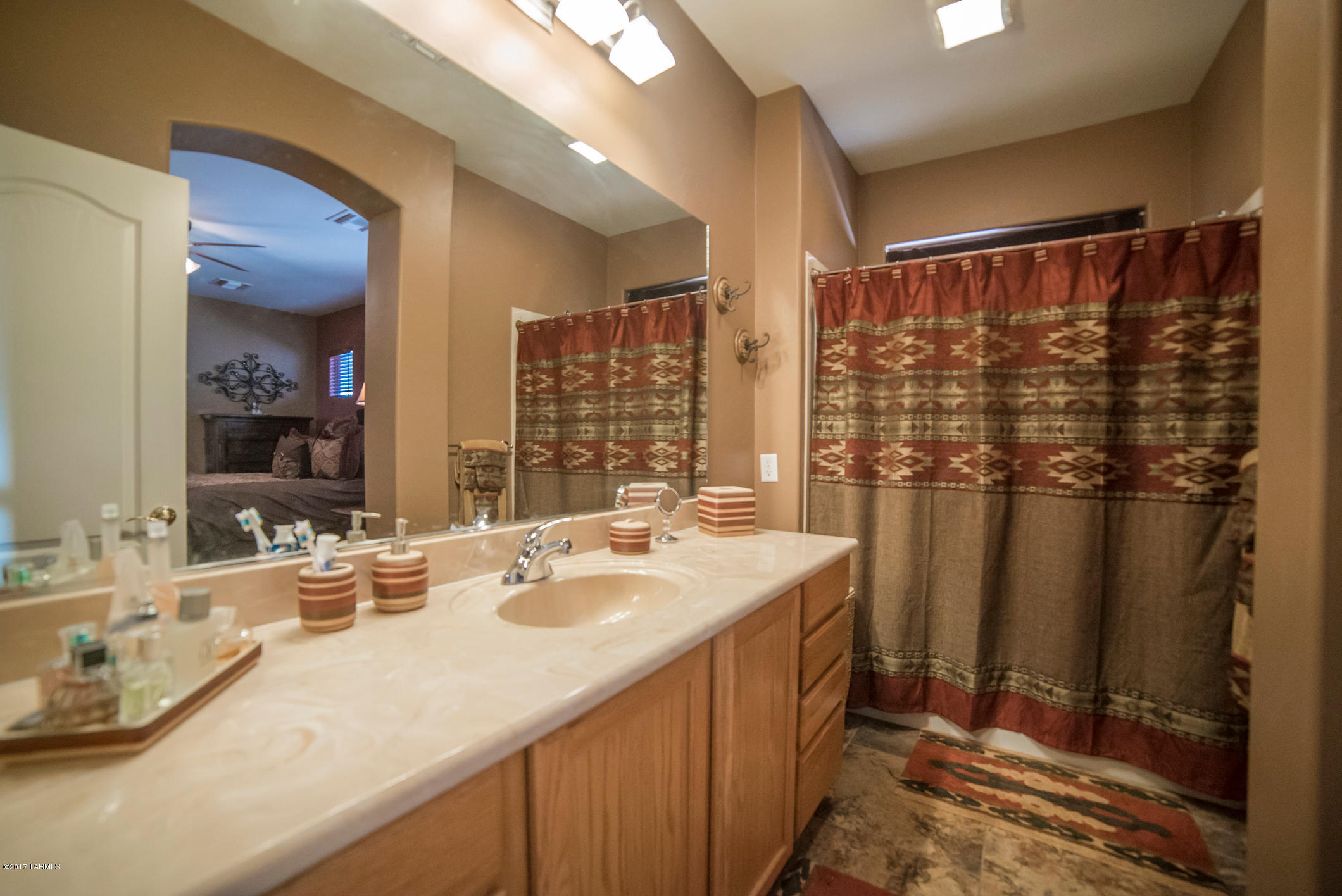 2203 N Avenida Del Petalo