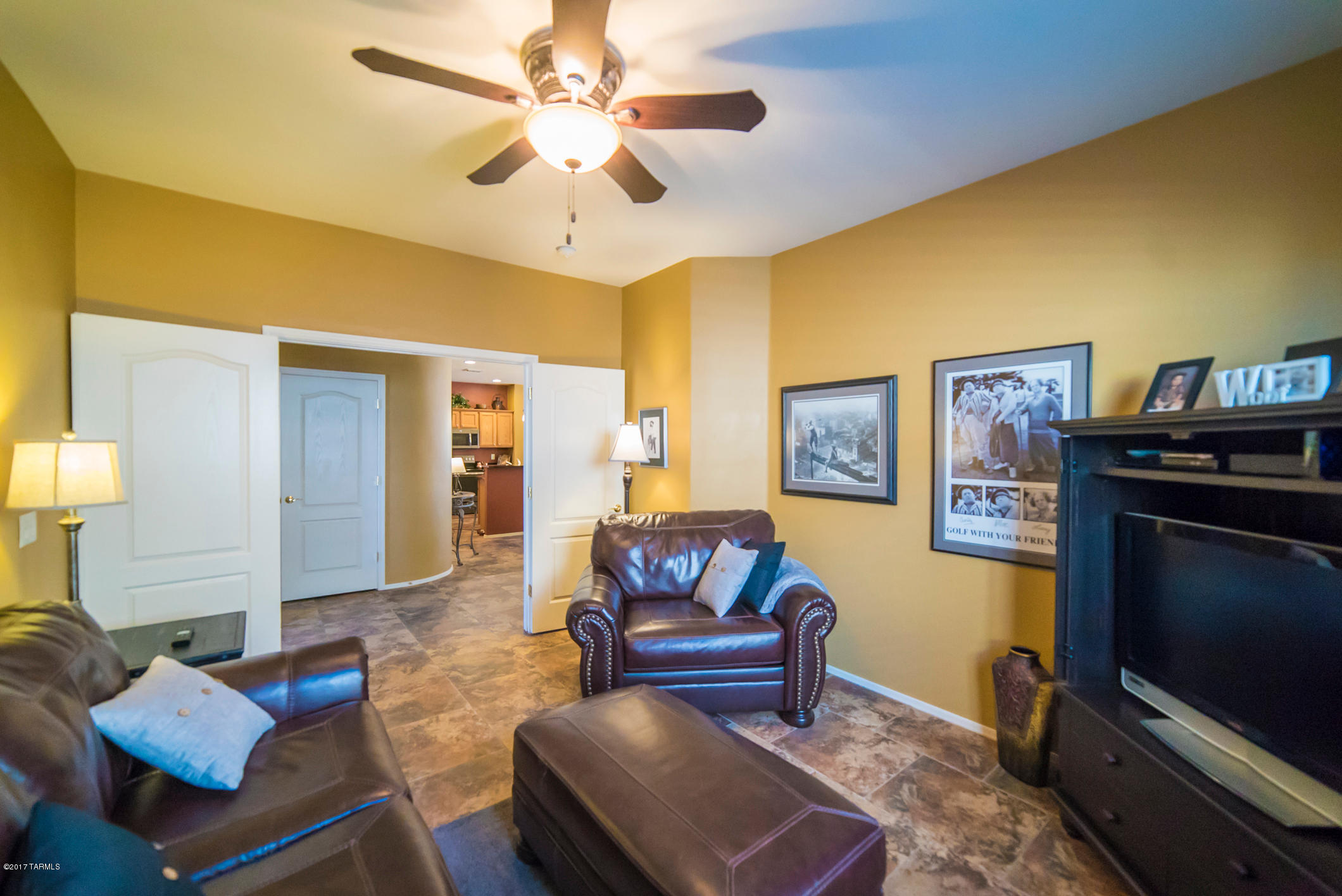 2203 N Avenida Del Petalo