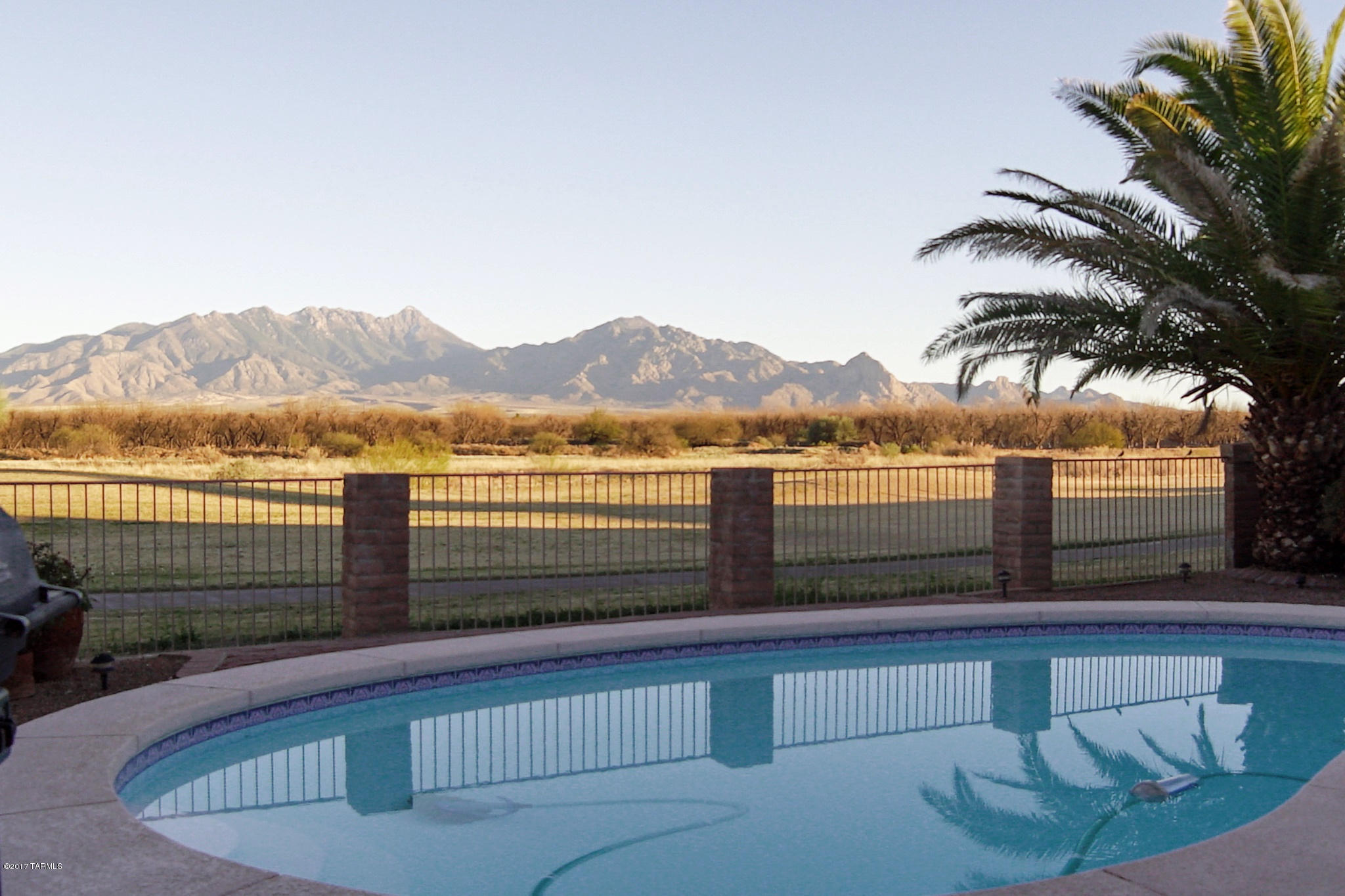 2717 S Greenside Place