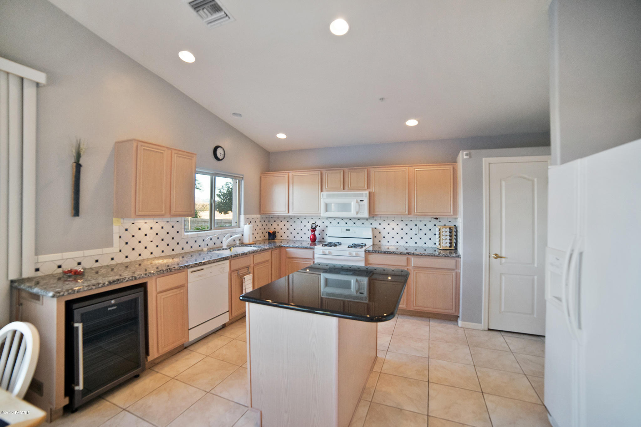 2717 S Greenside Place