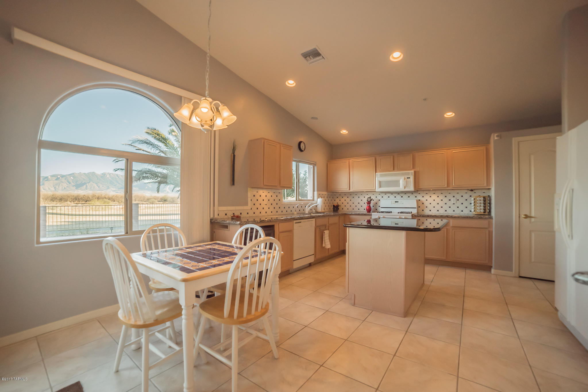 2717 S Greenside Place