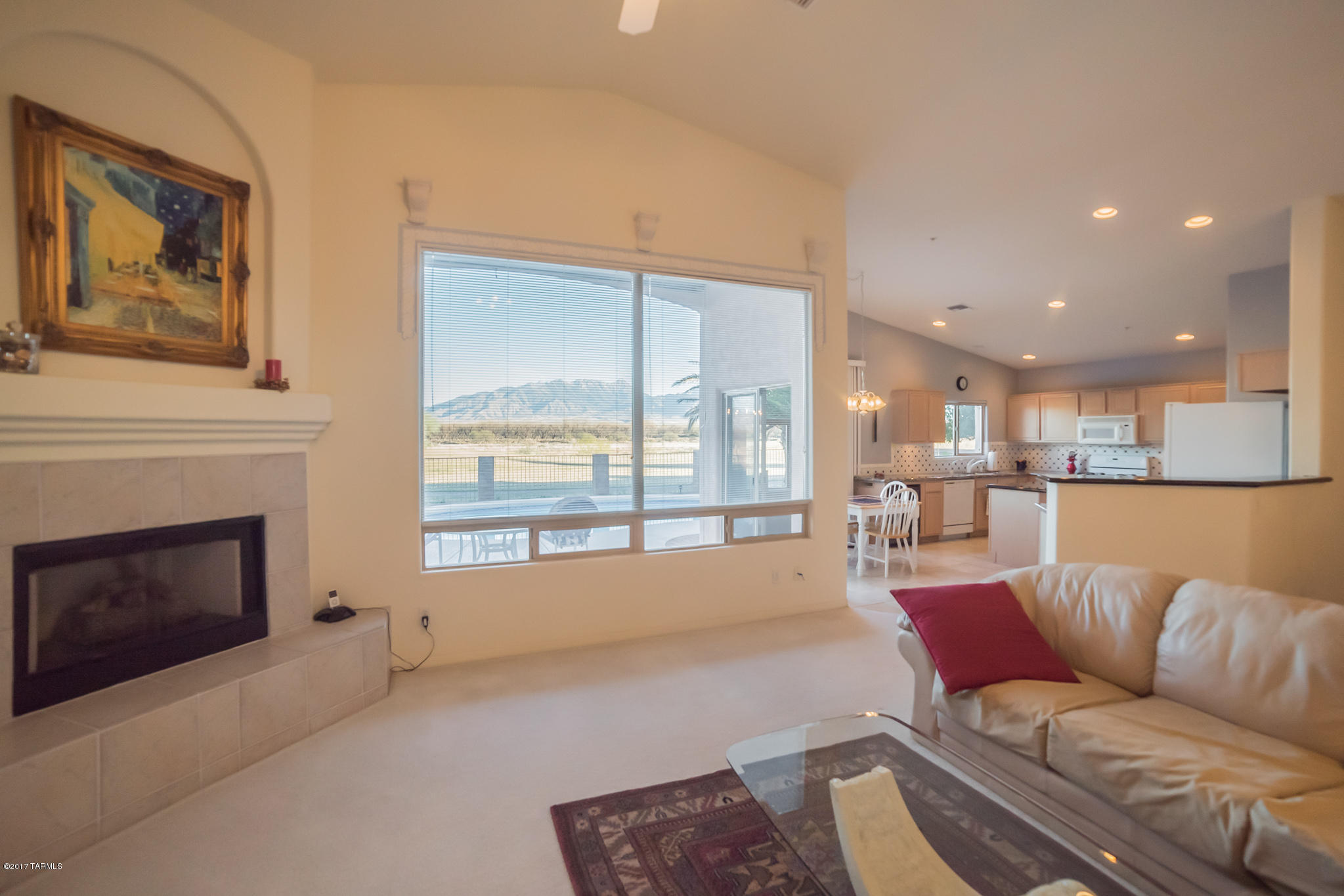 2717 S Greenside Place